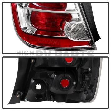 Xtune Tail Light Assembly 9032530-3