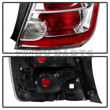 Xtune Tail Light Assembly 9032547-3