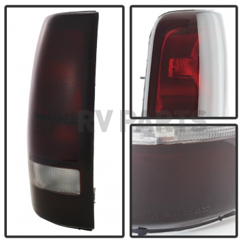 Xtune Tail Light Assembly 9027161-1