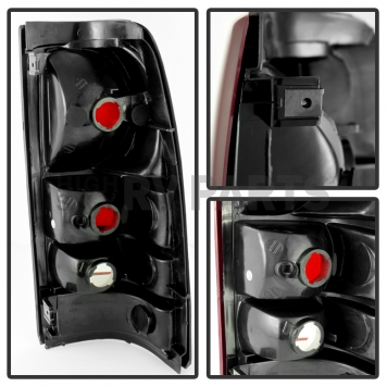 Xtune Tail Light Assembly 9027161-2
