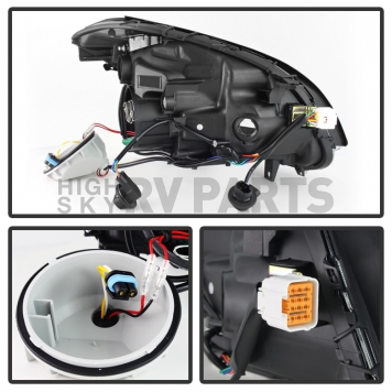 Xtune Headlight Assembly 9025556-2