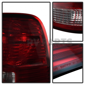 Xtune Tail Light Assembly 9028717-1