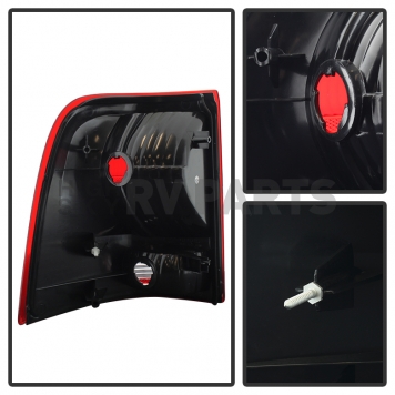 Xtune Tail Light Assembly 9028717-2