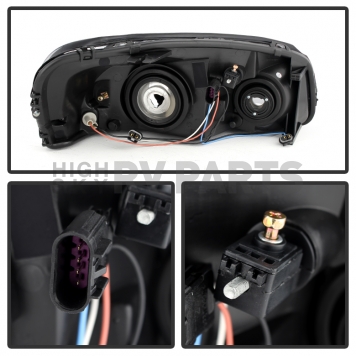 Xtune Headlight Assembly 9026034-2