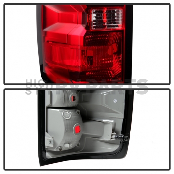Xtune Tail Light Assembly 9031915-3