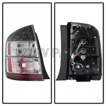 Xtune Tail Light Assembly 9038914-1