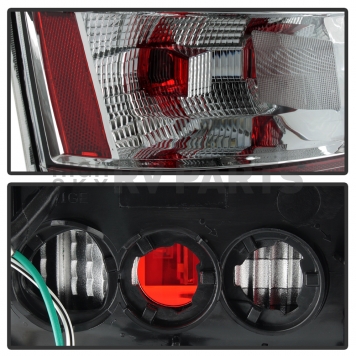 Xtune Tail Light Assembly 9038914-2