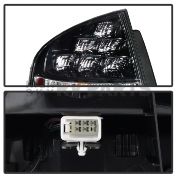 Xtune Tail Light Assembly 9038914-4