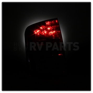 Xtune Tail Light Assembly 9038914-5
