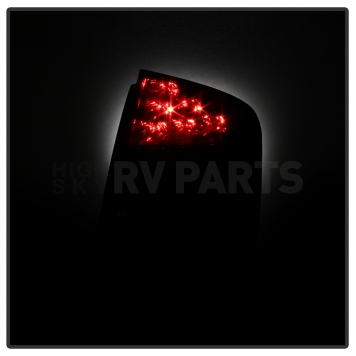 Xtune Tail Light Assembly 9038938-5