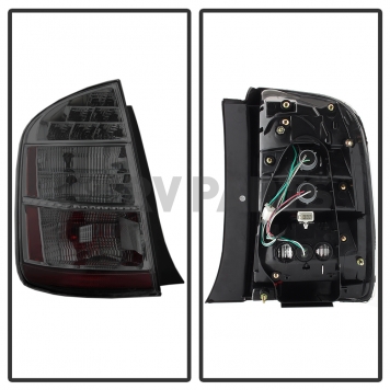 Xtune Tail Light Assembly 9038969-1