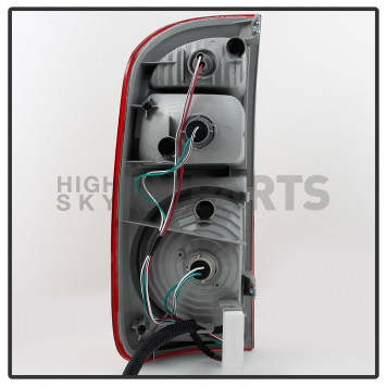 Xtune Tail Light Assembly 9033384-1