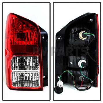 Xtune Tail Light Assembly 9033759-1