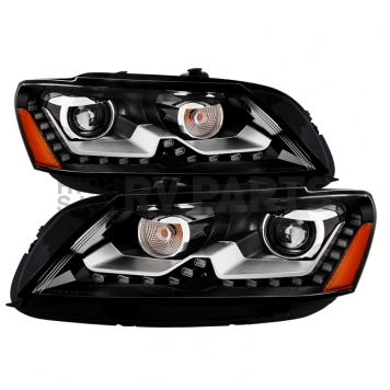 Xtune Headlight Assembly 9933448