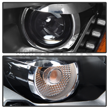 Xtune Headlight Assembly 9933448-2