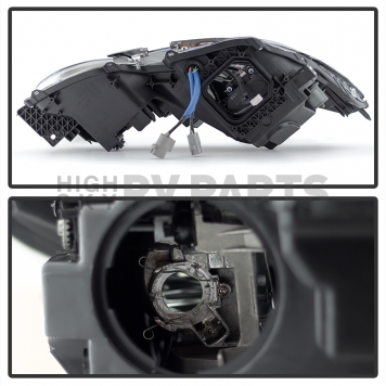 Xtune Headlight Assembly 9936388-2