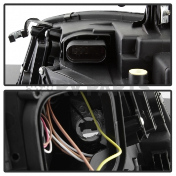 Xtune Headlight Assembly 9937026-4