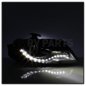 Xtune Headlight Assembly 9937026-5