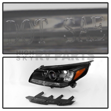 Xtune Headlight Assembly 9937033-2