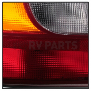 Xtune Tail Light Assembly 9032585-4