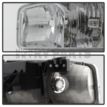 Xtune Headlight Assembly 9037481-2
