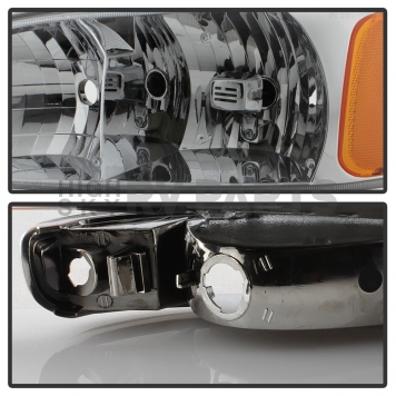 Xtune Headlight Assembly 9037481-3