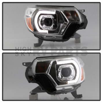 Xtune Headlight Assembly 9037535-7