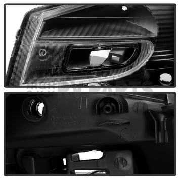 Xtune Headlight Assembly 9031007-2