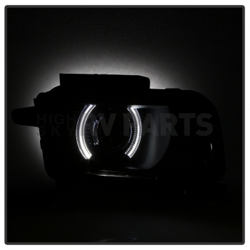 Xtune Headlight Assembly 9040870-5
