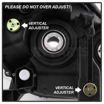 Xtune Headlight Assembly 9039010-6