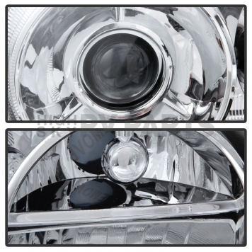 Xtune Headlight Assembly 9026607-4