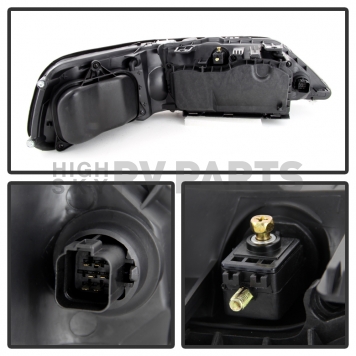Xtune Headlight Assembly 9023439-5