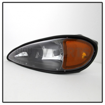 Xtune Headlight Assembly 9023507-3
