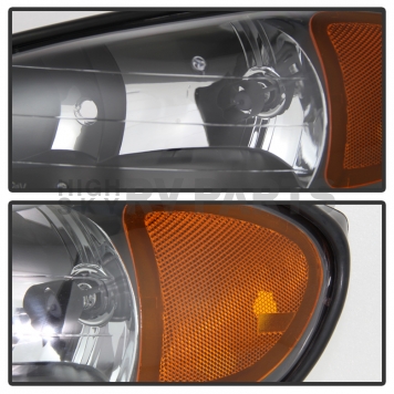 Xtune Headlight Assembly 9023507-4