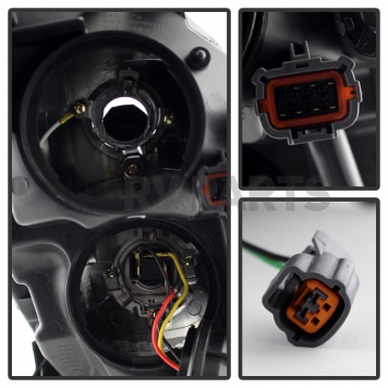 Xtune Headlight Assembly 9023910-5