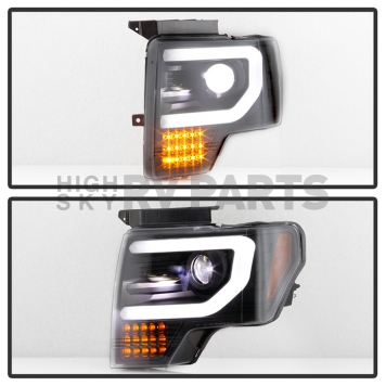 Spyder Automotive Headlight Assembly 5087560-4