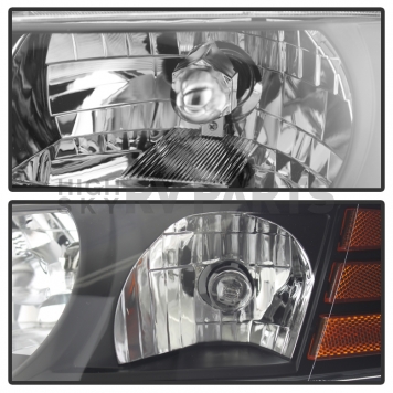 Xtune Headlight Assembly 9023286-4