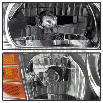 Xtune Headlight Assembly 9023293-4