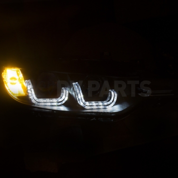 ANZO USA Headlight Assembly 121504-2