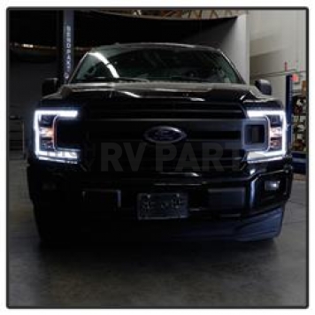 Xtune Headlight Assembly 9048753