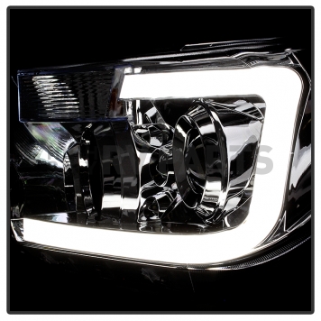 Xtune Headlight Assembly 9027895-5