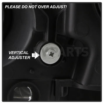 Xtune Headlight Assembly 9038242-6