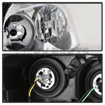 Xtune Headlight Assembly 9037788-4