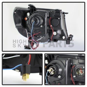 Spyder Automotive Headlight Assembly 5078650-2