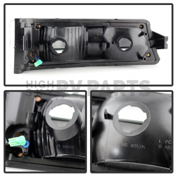Xtune Corner Light Assembly 9027505-2