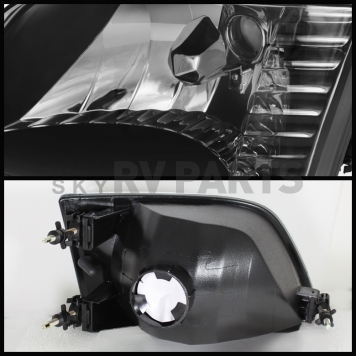 Xtune Headlight Assembly 5070340-1