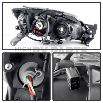 Xtune Headlight Assembly 9028274-3