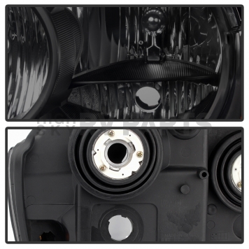 Xtune Headlight Assembly 9033780-3