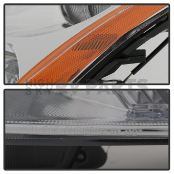 Xtune Headlight Assembly 9038341-2