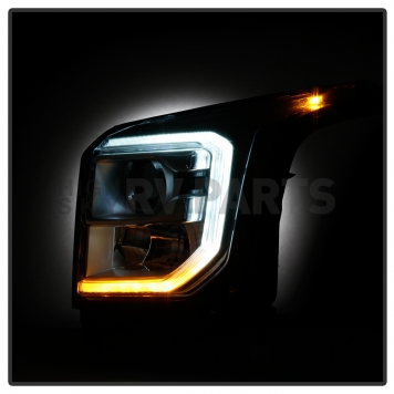 Spyder Automotive Headlight Assembly 9049576-6